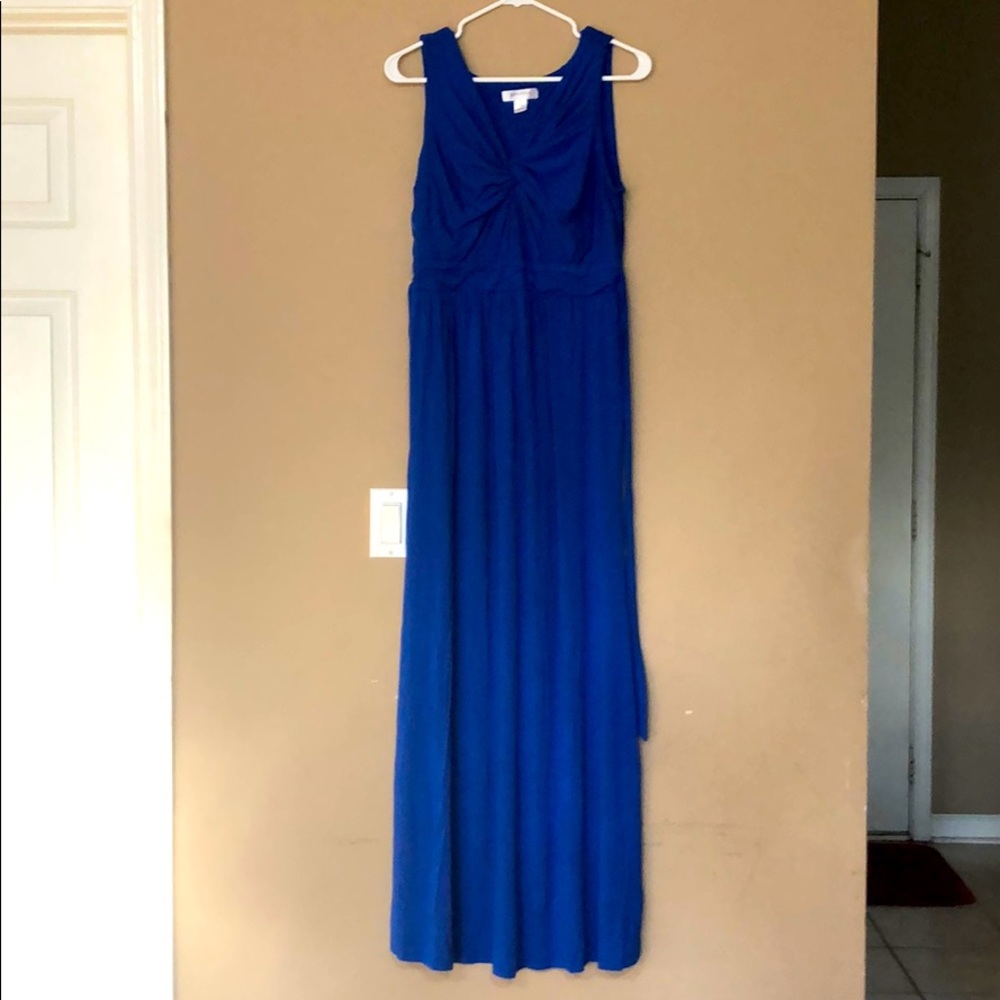 Maternity gown
